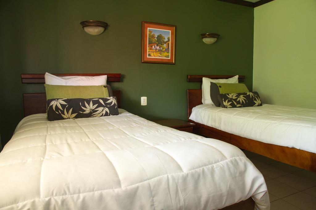 Getaways At Pueblo Real Hotel Quepos Kültér fotó